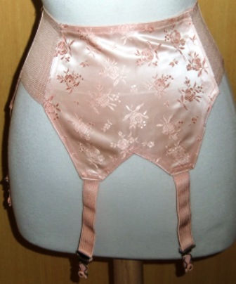 xxM250M 1940s Pink girdle